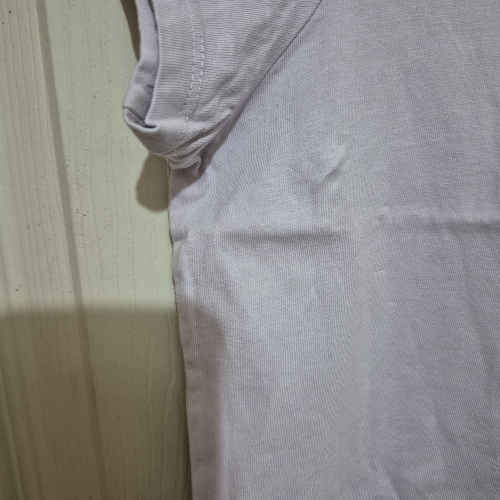 Levi's Women's  T-Shirt - Picture 13 of 14